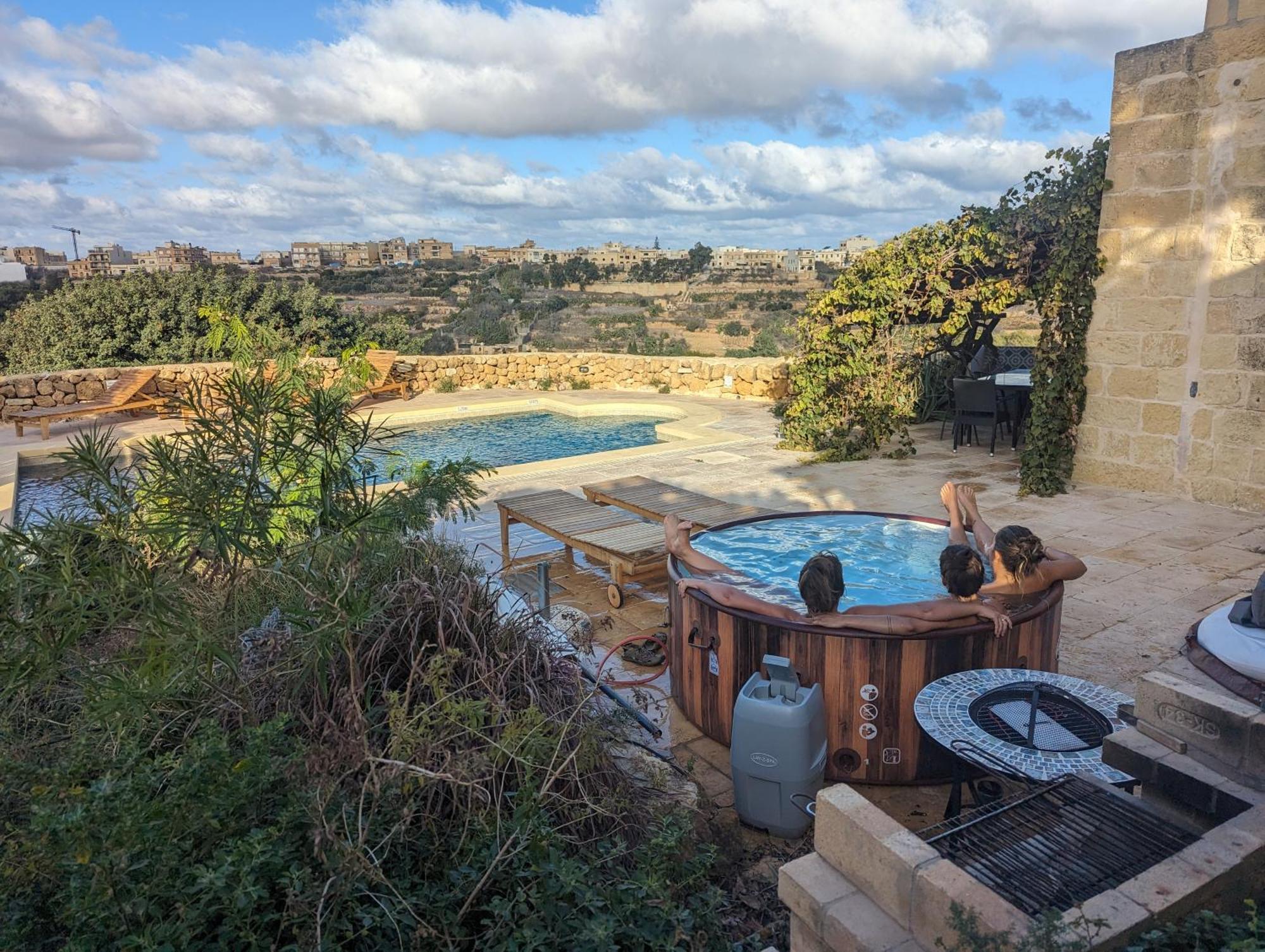 Dar Ix-Xemx Hotell Nadur Exteriör bild